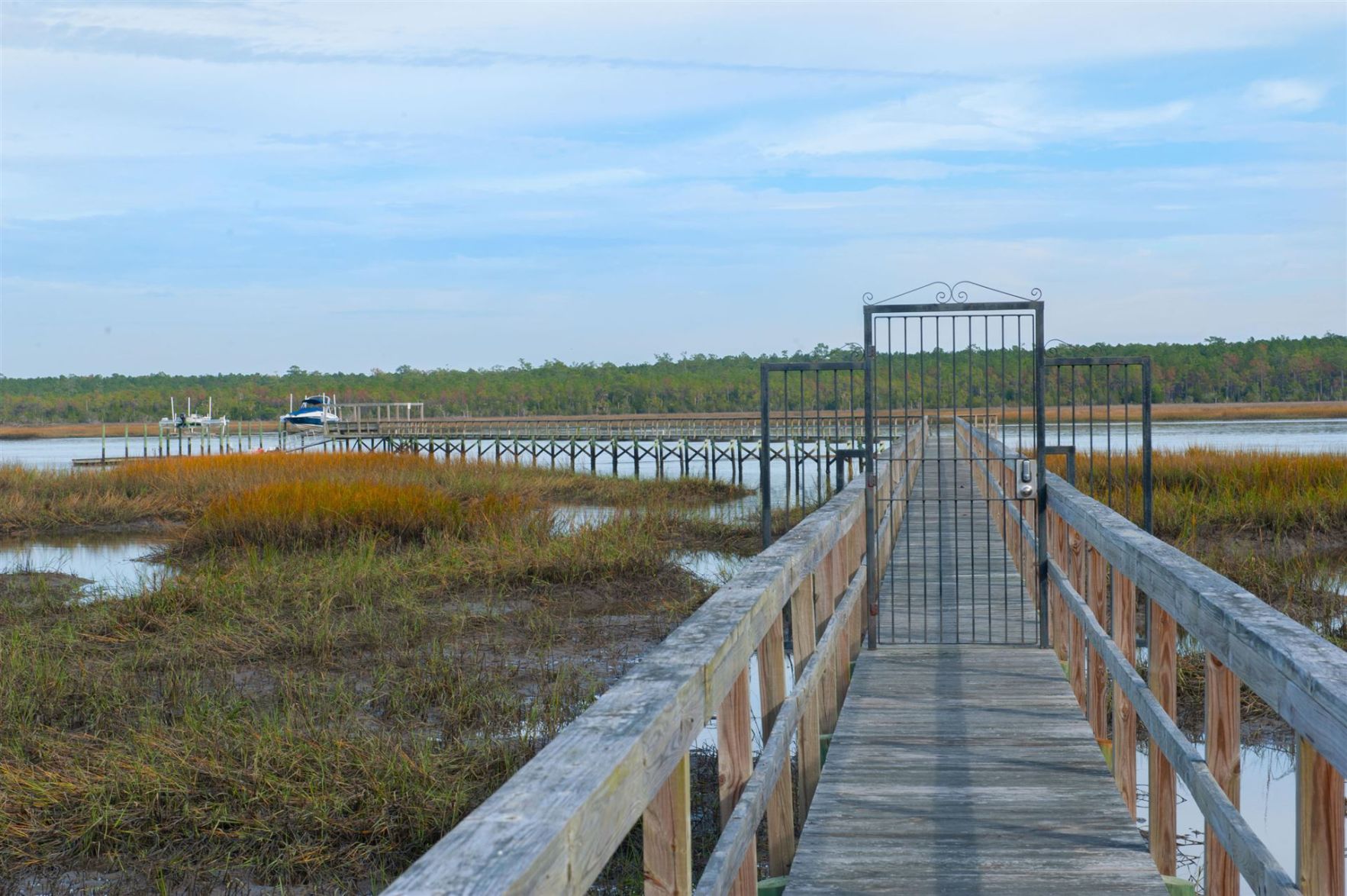 Deep water dock